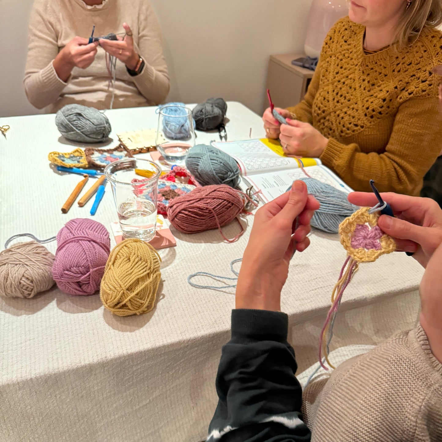 Häkeln lernen - Granny Square Workshop am Sa, 08.02 ab 11.00 Uhr